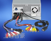 <b>4V / 6 聲道音頻預設輸出</b>  大小為 4 伏特的清澈音頻分別注入前置 (L/R)、后置 (L/R) 和超低音揚聲器的 2 個聲道，從而可以集成到各種音響系統。